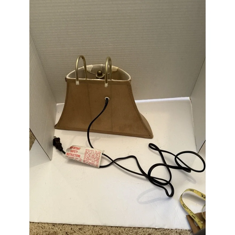Over Ledge/Door/Rod Floating Bell Shape Shade Plug-In Pull Light‎